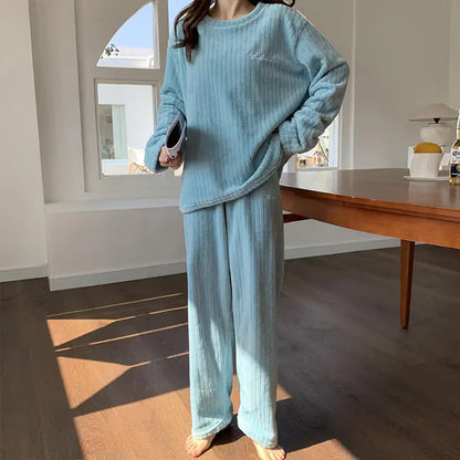Women's Striped Coral Fleece Pajamas Set for Fall/Winter